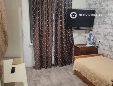 4-комнатная квартира, этаж 9 из 9, 82 м², миниатюра 3