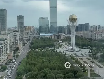 4-комнатная квартира, этаж 10 из 21, 111 м²