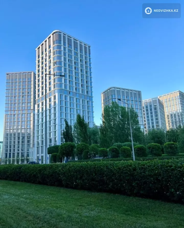 4-комнатная квартира, этаж 10 из 21, 111 м², фотография 4