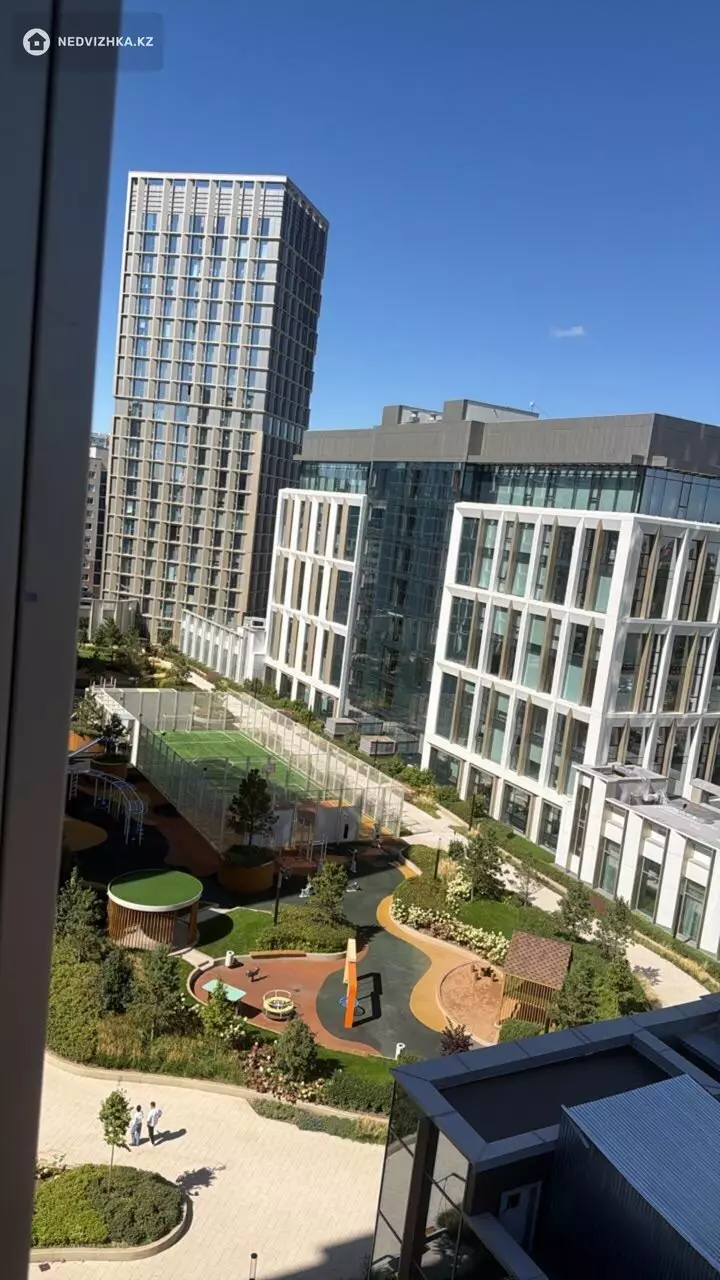 4-комнатная квартира, этаж 10 из 21, 111 м², фотография 3