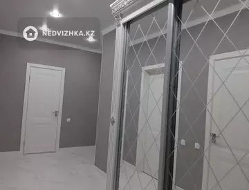 3-комнатная квартира, этаж 3 из 4, 100 м², миниатюра 8