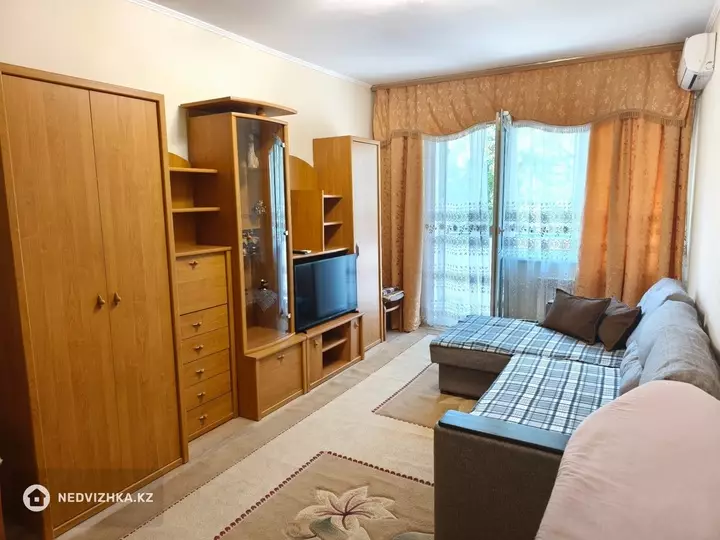 1-комнатная квартира, этаж 2 из 9, 42 м², На длительный срок, фотография 5