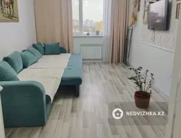 2-комнатная квартира, этаж 6 из 12, 61 м², миниатюра 3