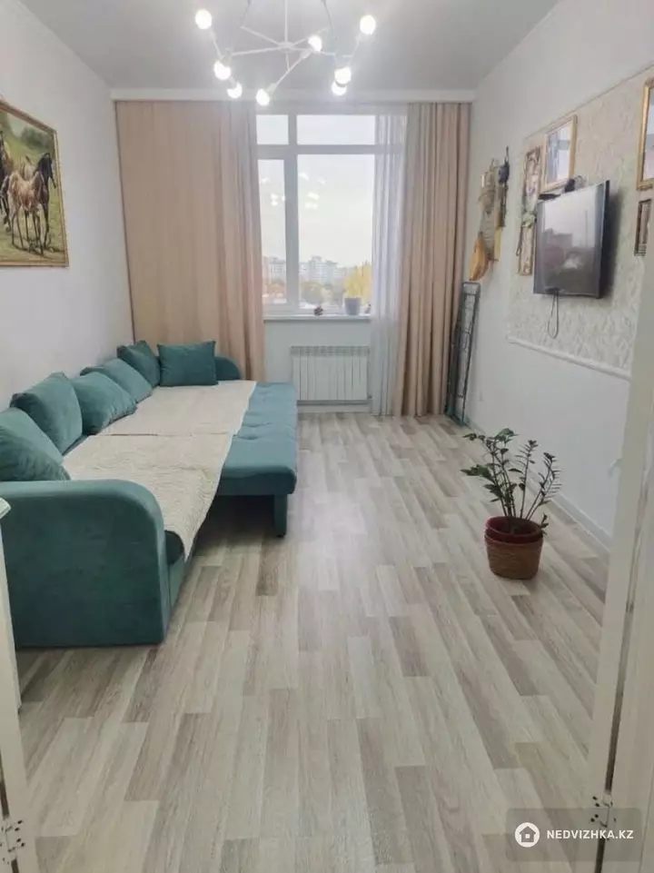 2-комнатная квартира, этаж 6 из 12, 61 м², фотография 3