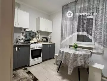 2-комнатная квартира, этаж 2 из 5, 47 м², миниатюра 3