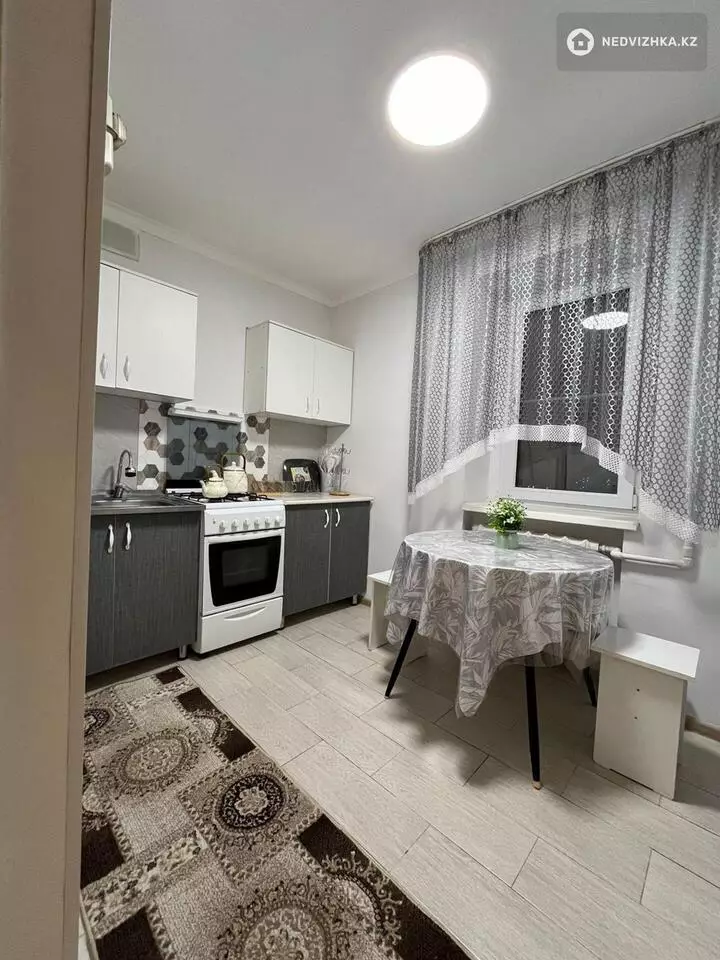 2-комнатная квартира, этаж 2 из 5, 47 м², фотография 3