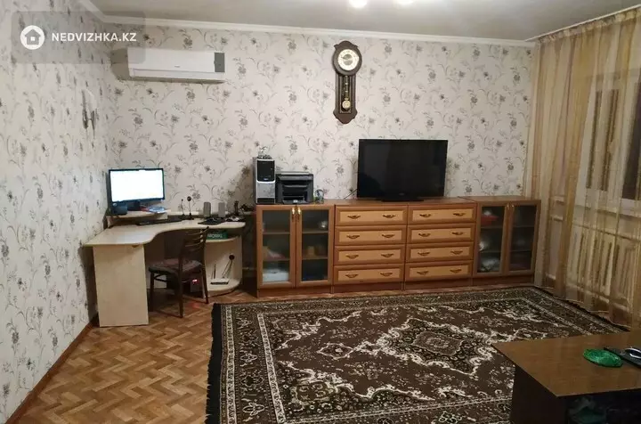 3-комнатная квартира, этаж 3 из 3, 60 м²