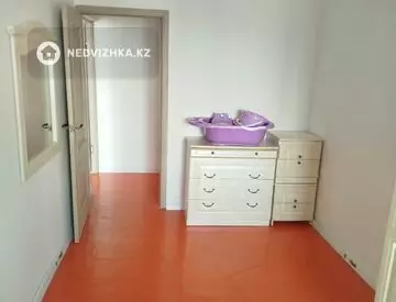 3-комнатная квартира, этаж 5 из 5, 67 м², миниатюра 4