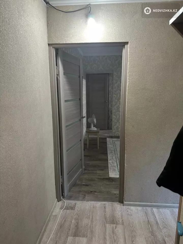 2-комнатная квартира, этаж 2 из 4, 45 м², фотография 2