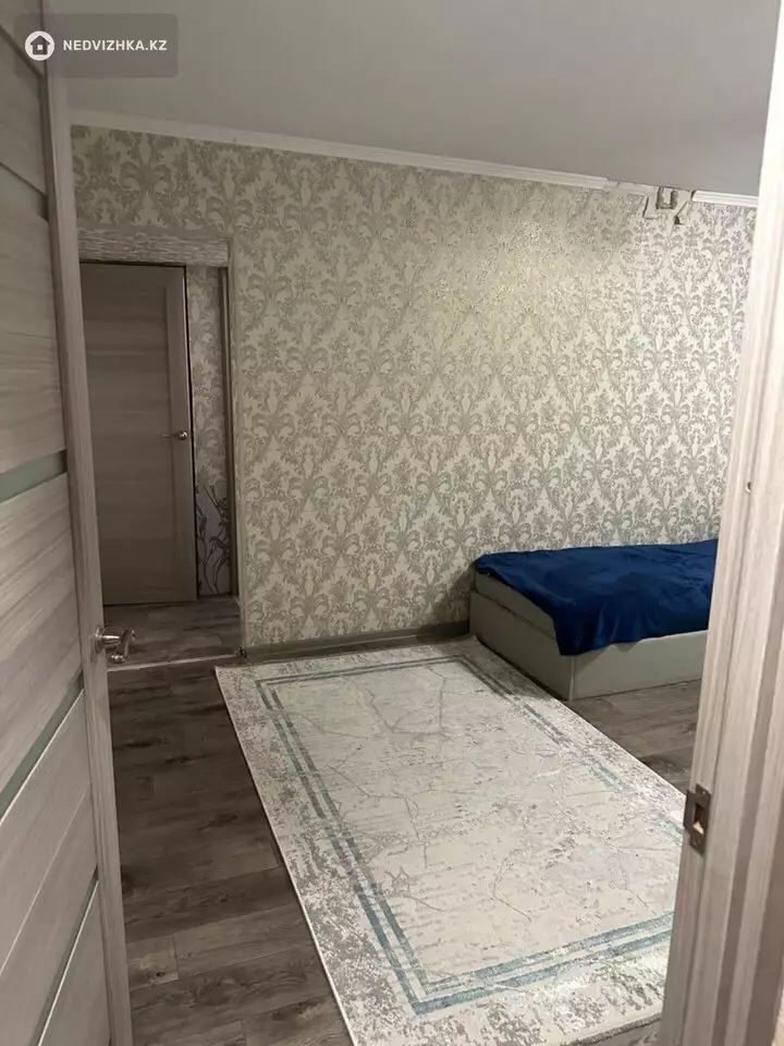 2-комнатная квартира, этаж 2 из 4, 45 м², фотография 3