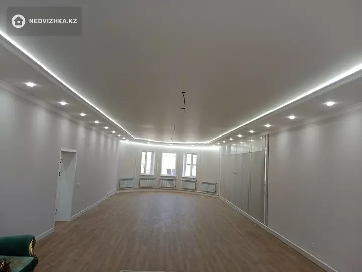 10-комнатный дом, 10 соток, 520 м², фотография 4