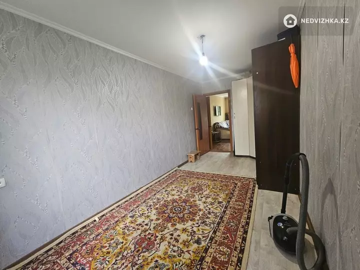 2-комнатная квартира, этаж 2 из 5, 45 м², фотография 2