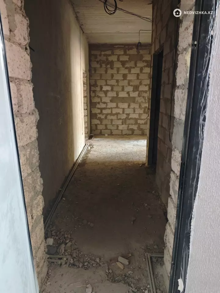 2-комнатная квартира, этаж 4 из 7, 81 м², фотография 3
