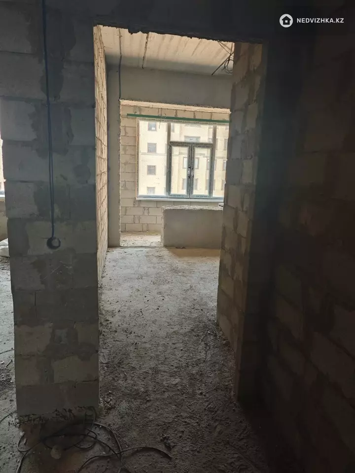 2-комнатная квартира, этаж 4 из 7, 81 м², фотография 5