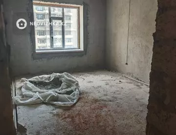2-комнатная квартира, этаж 4 из 7, 81 м², миниатюра 11