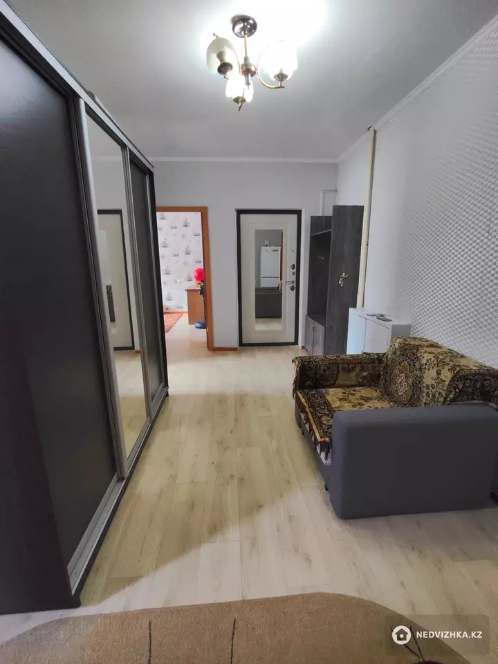3-комнатная квартира, этаж 7 из 9, 84 м², фотография 4