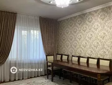 3-комнатная квартира, этаж 4 из 5, 72 м²