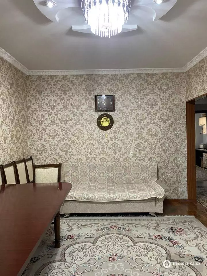 3-комнатная квартира, этаж 4 из 5, 72 м², фотография 3