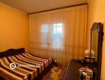 3-комнатная квартира, этаж 4 из 5, 72 м²