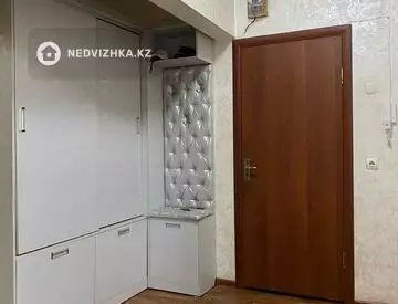 3-комнатная квартира, этаж 4 из 5, 72 м², миниатюра 6