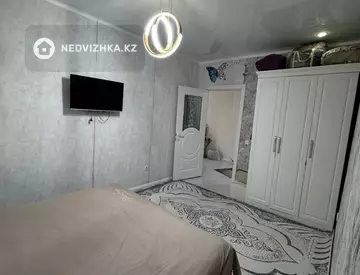 2-комнатная квартира, этаж 4 из 5, 60 м², Посуточно