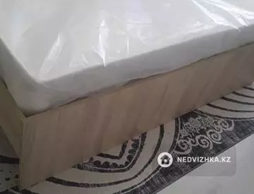 2-комнатная квартира, этаж 4 из 5, 60 м², Посуточно, миниатюра 6