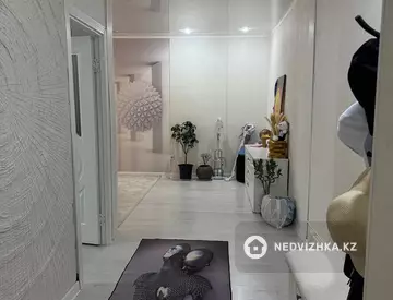 2-комнатная квартира, этаж 4 из 5, 60 м², Посуточно, миниатюра 7