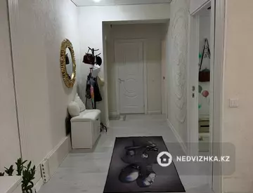 2-комнатная квартира, этаж 4 из 5, 60 м², Посуточно, миниатюра 8