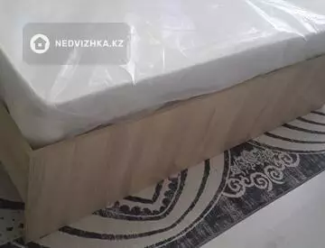 2-комнатная квартира, этаж 4 из 5, 60 м², Посуточно, миниатюра 12