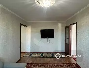 2-комнатная квартира, этаж 4 из 5, 47 м²