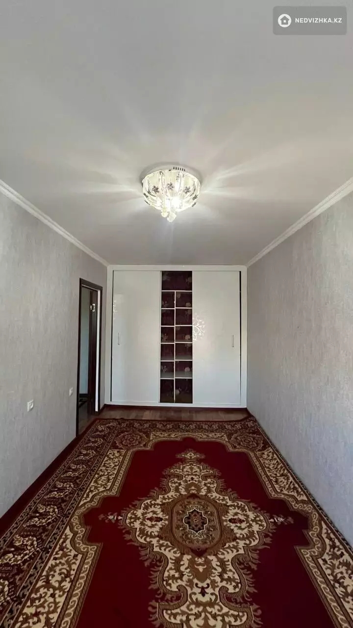 2-комнатная квартира, этаж 4 из 5, 47 м², фотография 4
