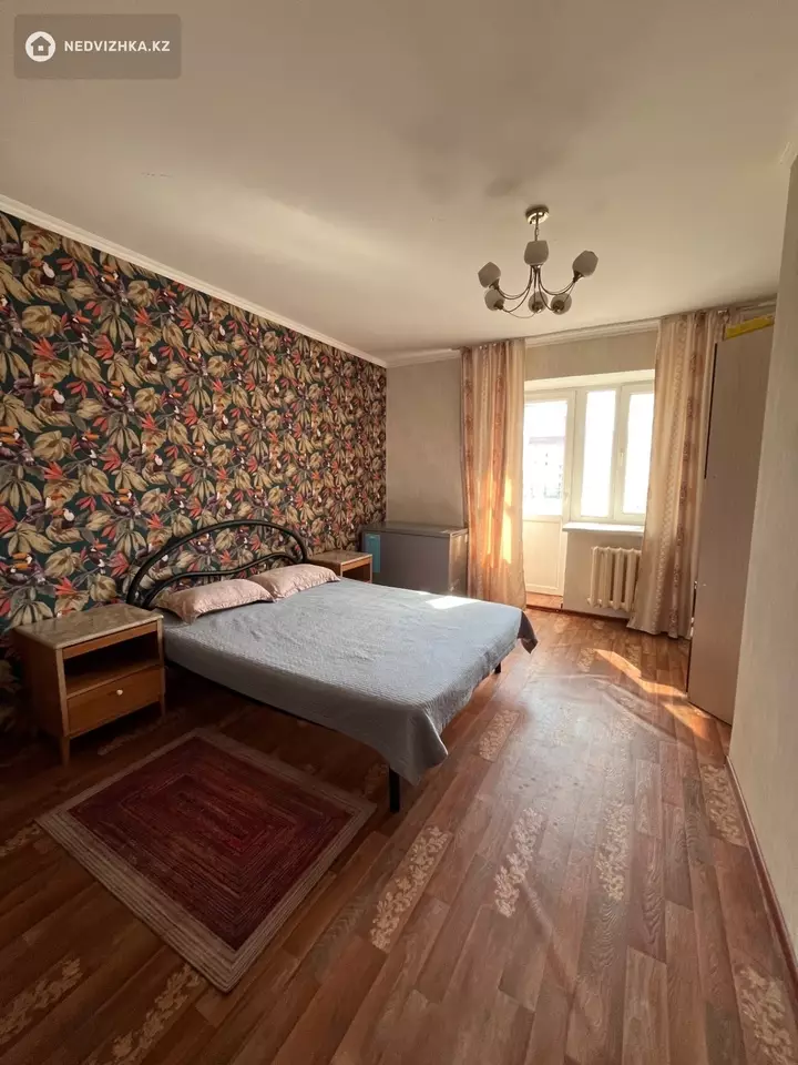 2-комнатная квартира, этаж 6 из 9, 67 м², Посуточно, фотография 2