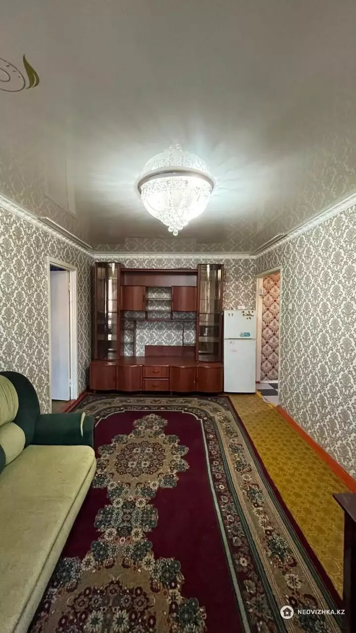 2-комнатная квартира, этаж 4 из 5, 47 м², фотография 2