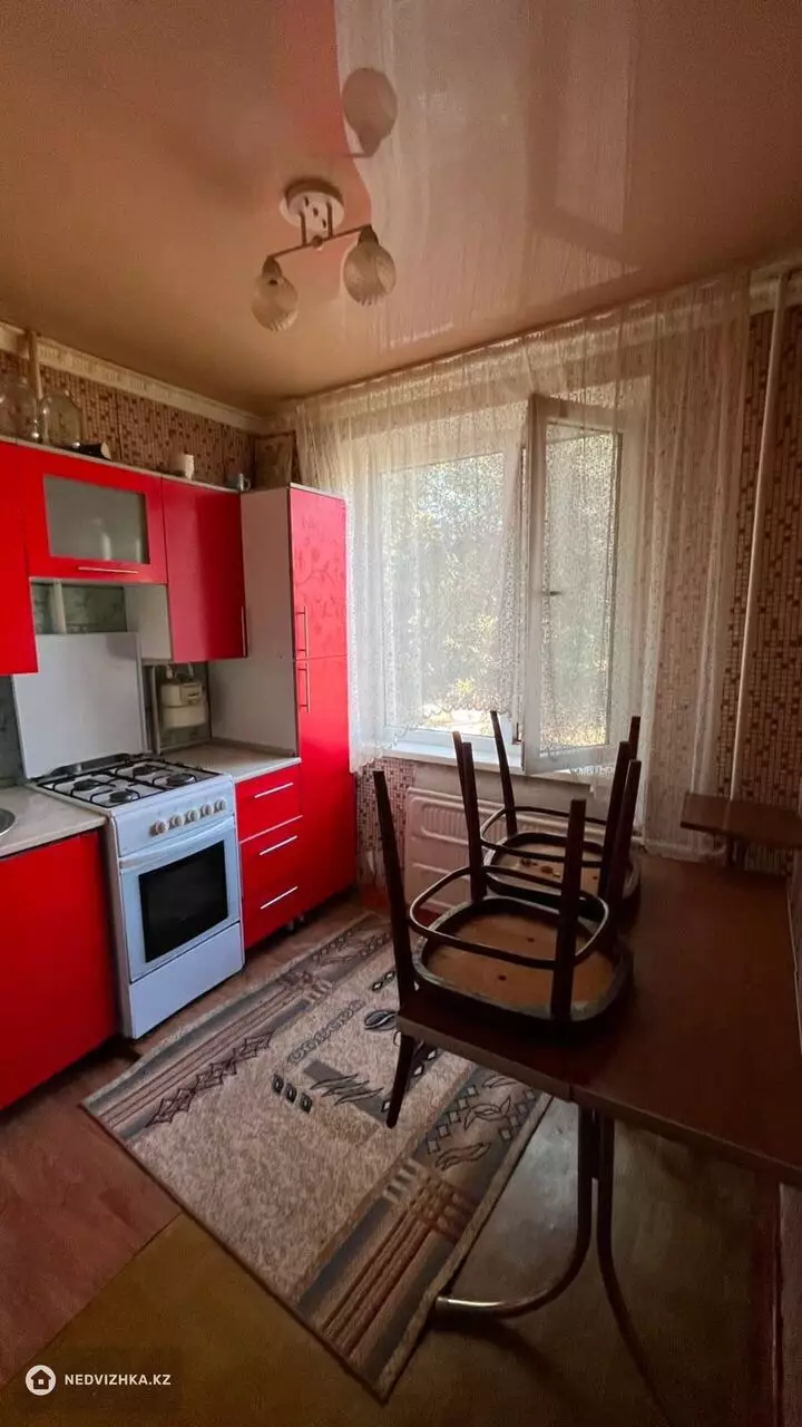 2-комнатная квартира, этаж 4 из 5, 47 м², фотография 3