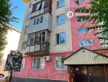 2-комнатная квартира, этаж 4 из 5, 47 м², миниатюра 10