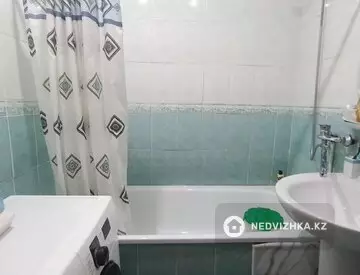 3-комнатная квартира, этаж 8 из 9, 68 м², На длительный срок, миниатюра 8