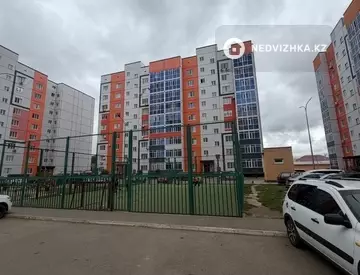 2-комнатная квартира, этаж 3 из 9, 60 м², миниатюра 1