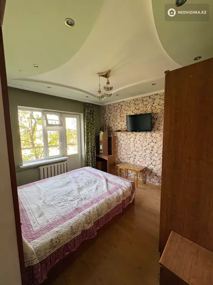 2-комнатная квартира, этаж 2 из 5, 56 м²