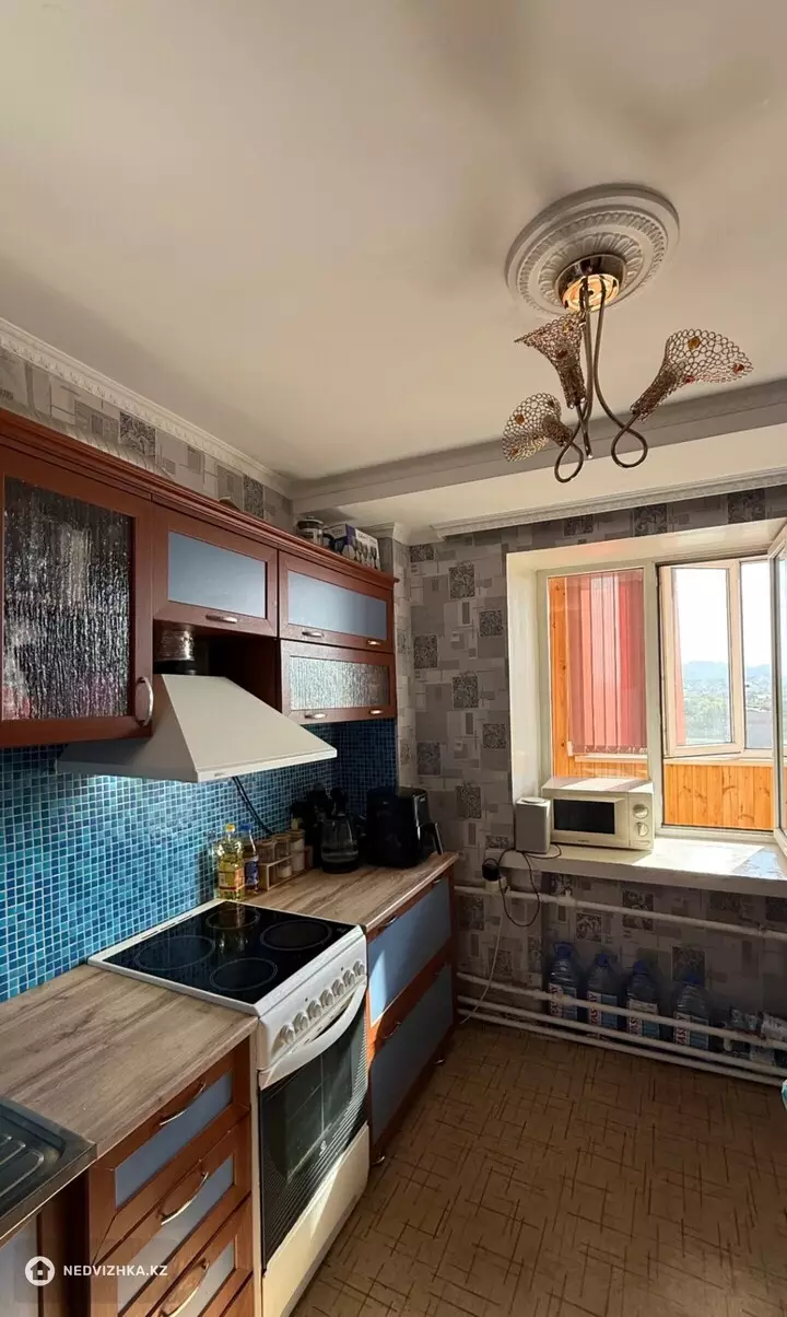 2-комнатная квартира, этаж 9 из 10, 60 м², фотография 5