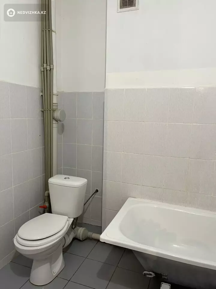 2-комнатная квартира, этаж 1 из 5, 53 м², фотография 4