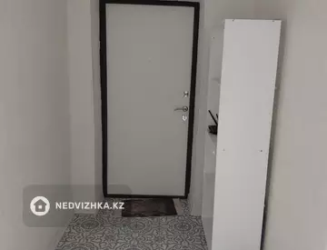 3-комнатная квартира, этаж 3 из 9, 60 м², На длительный срок, миниатюра 7