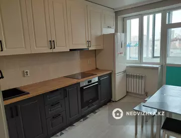 3-комнатная квартира, этаж 3 из 9, 60 м², На длительный срок, миниатюра 10
