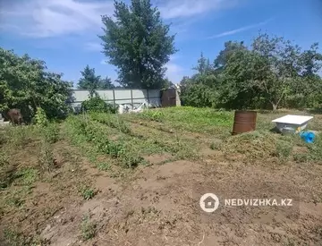 2-комнатный дом, 6 соток, 52 м²