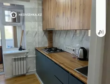 4-комнатная квартира, этаж 3 из 5, 85 м²
