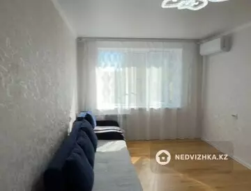 4-комнатная квартира, этаж 3 из 5, 85 м²