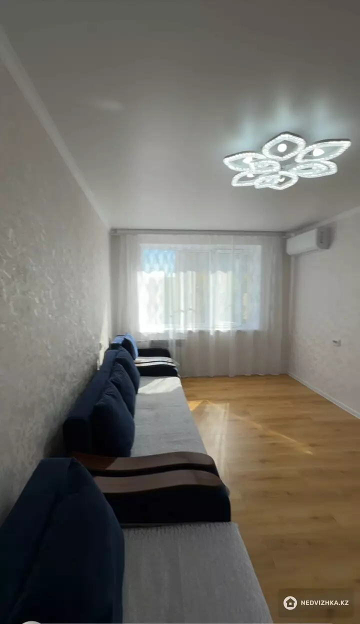 4-комнатная квартира, этаж 3 из 5, 85 м², фотография 4