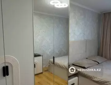 4-комнатная квартира, этаж 3 из 5, 85 м²