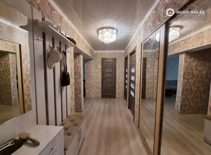 3-комнатная квартира, этаж 2 из 2, 72 м², На длительный срок, фотография 2