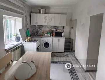 4-комнатный дом, 6 соток, 100 м², На длительный срок