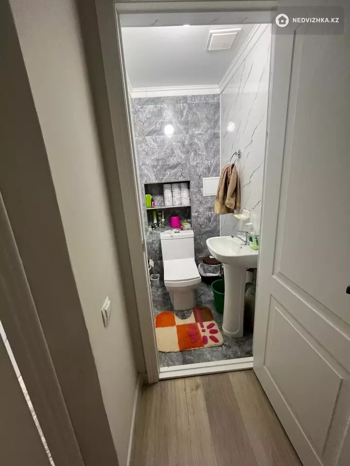 3-комнатная квартира, этаж 1 из 10, 66 м², фотография 5